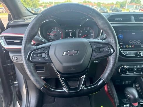 Used 2023 Chevrolet TrailBlazer RS w/ Convenience Package AWD/4WD image 28