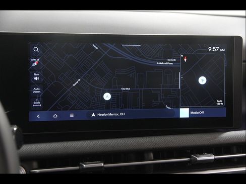 Certified 2025 Hyundai Tucson SEL AWD/4WD image 10