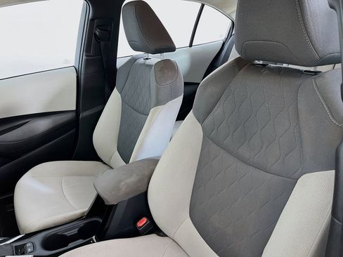 Used 2022 Toyota Corolla LE image 24