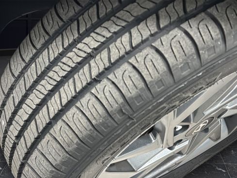 Used 2024 Hyundai Elantra SEL FWD image 34