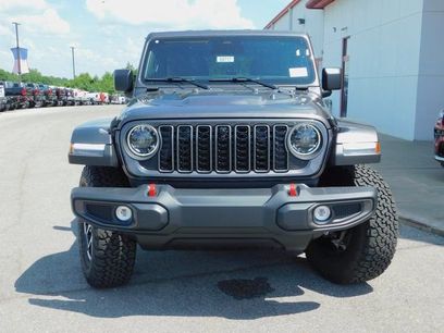 New 2025 Jeep Wrangler Unlimited Rubicon w/ Technology Group
