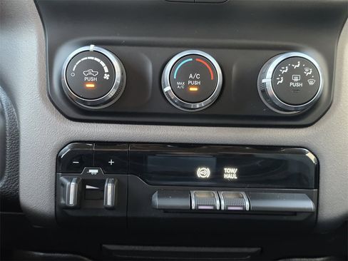 Used 2020 RAM 2500 Big Horn image 16