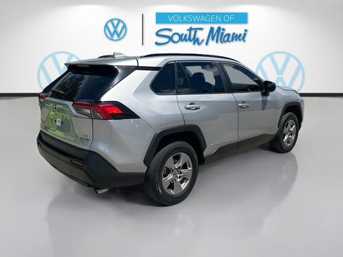 Used 2024 Toyota RAV4 LE AWD/4WD image 7