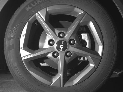 Used 2025 Kia K4 LXS image 13