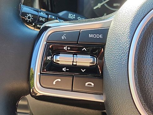 Used 2022 Kia Sorento SX Prestige w/ Rust Color Package image 21