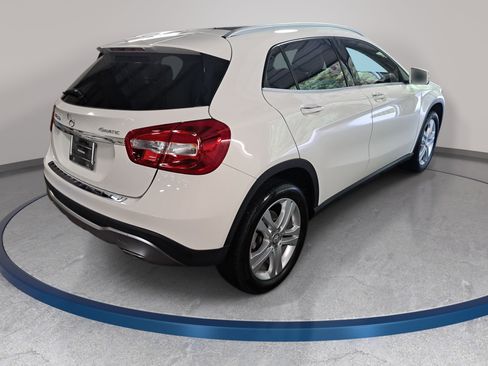 Used 2018 Mercedes-Benz GLA 250 4MATIC image 5