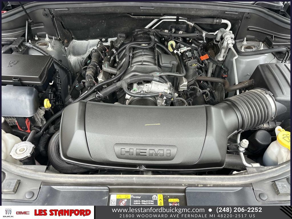 Used 2025 Dodge Durango R/T AWD/4WD image 12
