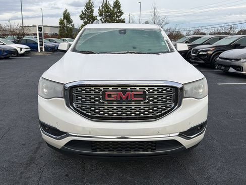 Used 2019 GMC Acadia Denali w/ Technology Package image 2