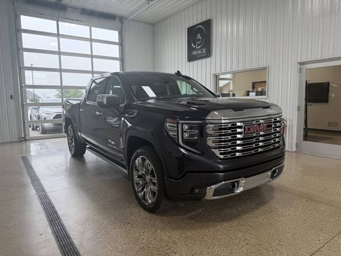 Used 2023 GMC Sierra 1500 Denali w/ Denali Reserve Package AWD/4WD image 6