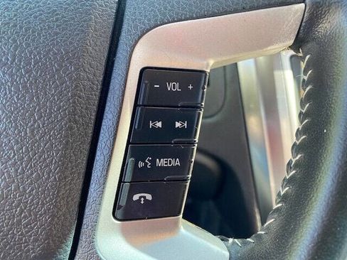 Used 2010 Ford Fusion SEL image 18