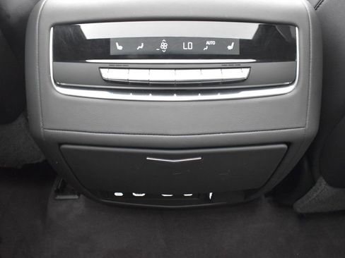 Used 2023 Cadillac Escalade ESV Sport w/ LPO, ONYX Package AWD/4WD image 31