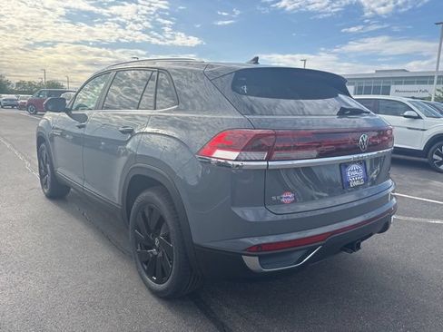 New 2026 Volkswagen Atlas Cross Sport SE AWD/4WD image 8