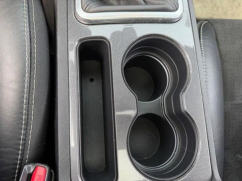 Used 2009 Dodge Challenger SRT8 w/ SRT Option Group II RWD image 19