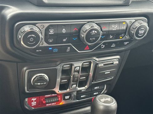 Used 2021 Jeep Wrangler Unlimited Rubicon 4xe w/ Steel Bumper Group image 23