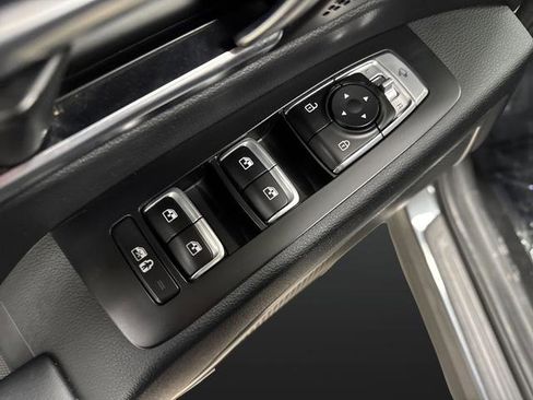 Used 2024 Kia Telluride EX image 28