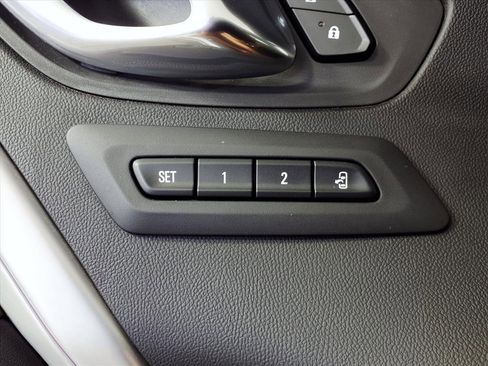 Used 2022 Chevrolet Camaro SS image 10