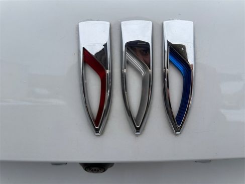 Used 2024 Buick Envision Sport Touring image 17