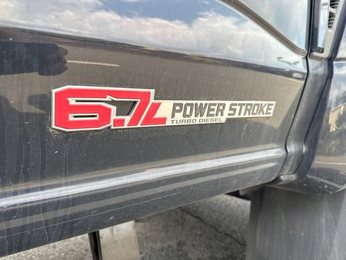 Used 2026 Ford F450 Platinum w/ FX4 Off-Road Package AWD/4WD image 12