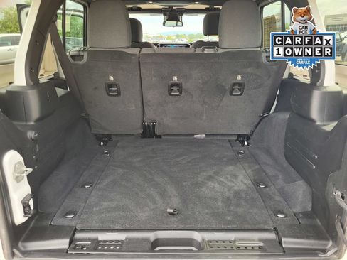 Used 2024 Jeep Wrangler Unlimited Rubicon AWD/4WD image 23