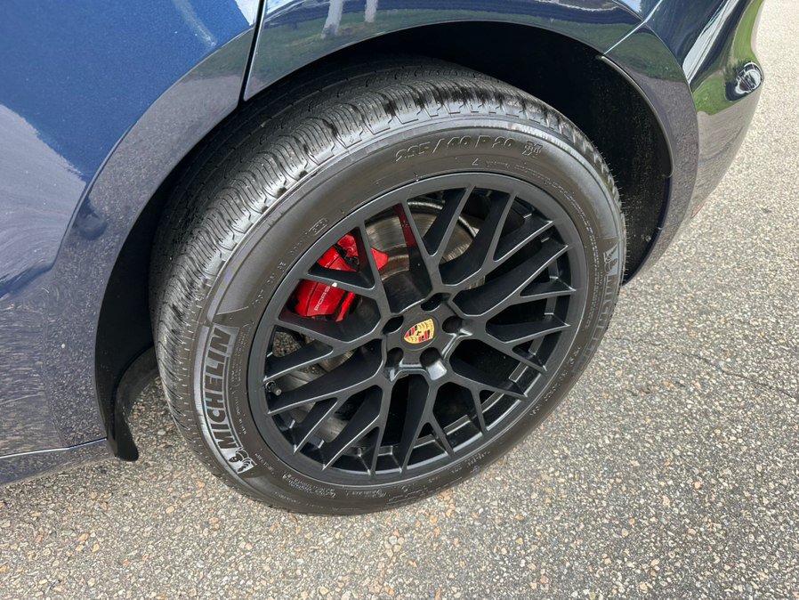 Used 2017 Porsche Macan GTS AWD/4WD image 36