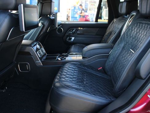 Used 2020 Land Rover Range Rover SV Autobiography Dynamic image 31