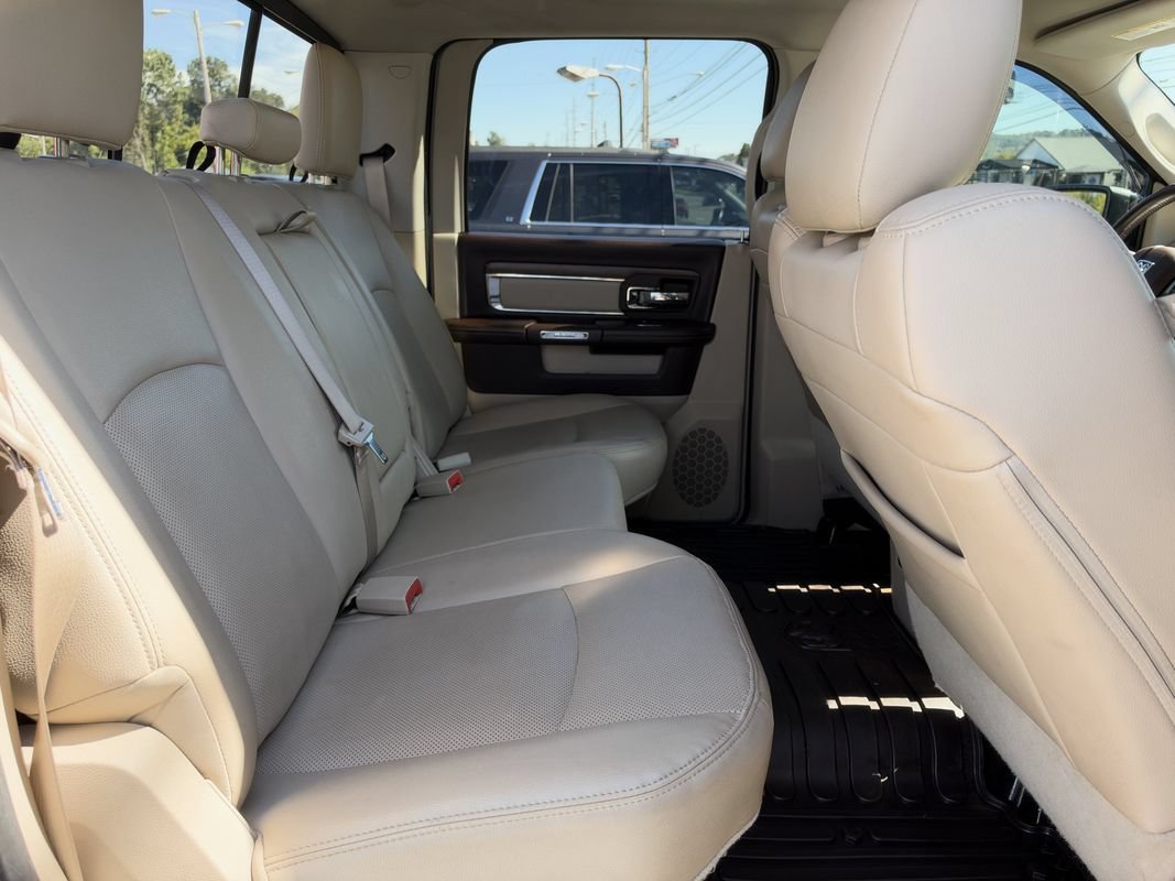 Used 2017 RAM 1500 Laramie w/ Convenience Group AWD/4WD image 15