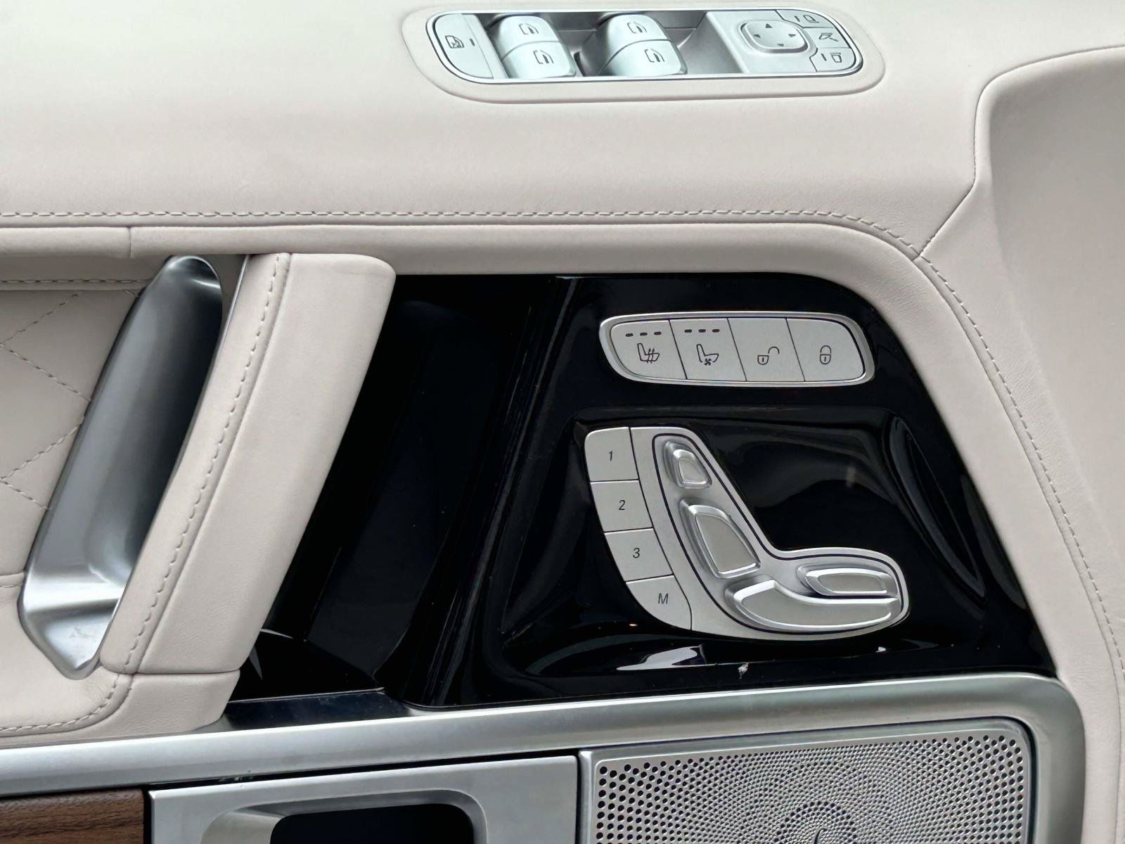 New 2027 Mercedes-Benz G 580 e image 16