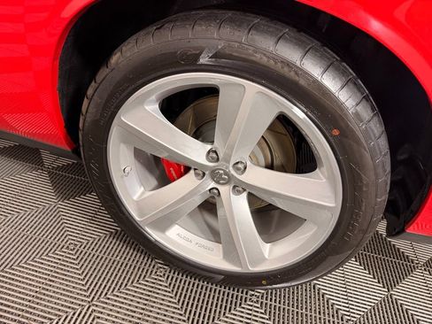 Used 2009 Dodge Challenger SRT8 w/ SRT Option Group II RWD image 13