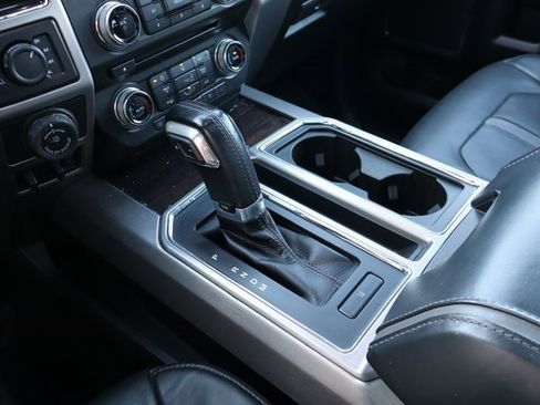 Used 2017 Ford F150 Platinum w/ Equipment Group 701A Luxury image 27