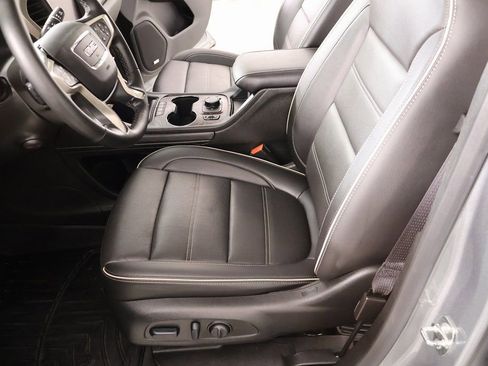 Used 2023 GMC Acadia Denali w/ Denali Ultimate Package image 12