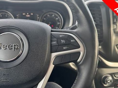 Used 2014 Jeep Cherokee Latitude w/ Comfort/Convenience Group image 22