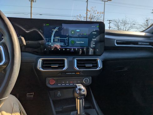 Used 2024 Ford Mustang GT Premium image 19