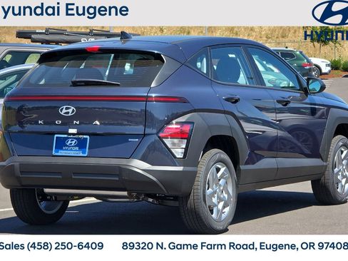 Used 2025 Hyundai Kona SE image 3