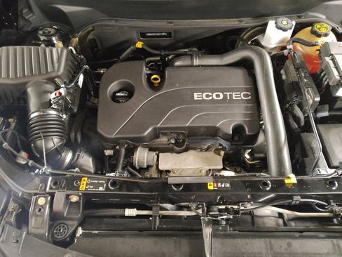 Used 2019 Chevrolet Equinox LT image 30