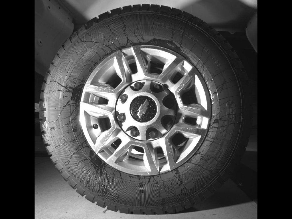 Used 2025 Chevrolet Silverado 2500 LT w/ Safety Package AWD/4WD image 16