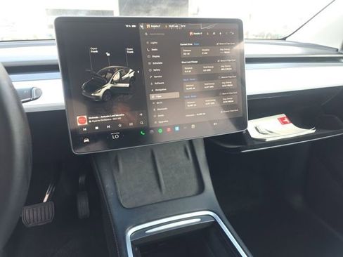 Used 2025 Tesla Model Y Long Range image 25