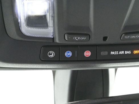 Used 2021 GMC Sierra 1500 AT4 image 30