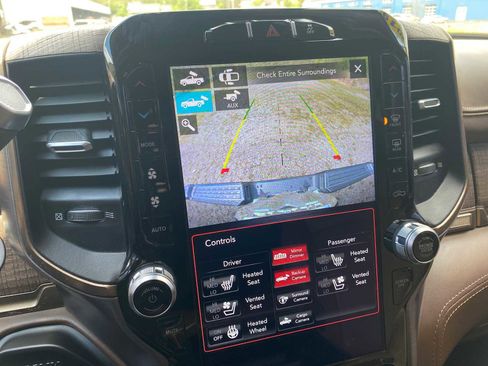 Used 2019 RAM 2500 Limited AWD/4WD image 19