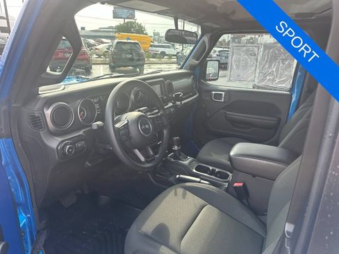 Used 2021 Jeep Wrangler Sport AWD/4WD image 9