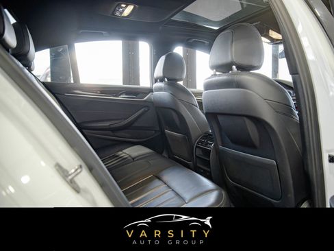 Used 2017 BMW 530i xDrive image 17