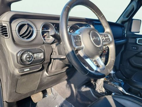 Used 2020 Jeep Gladiator Overland AWD/4WD image 24