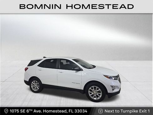 Used 2021 Chevrolet Equinox LS image 1