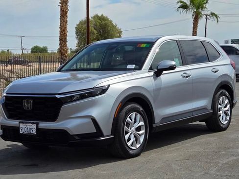 Used 2025 Honda CR-V LX image 8