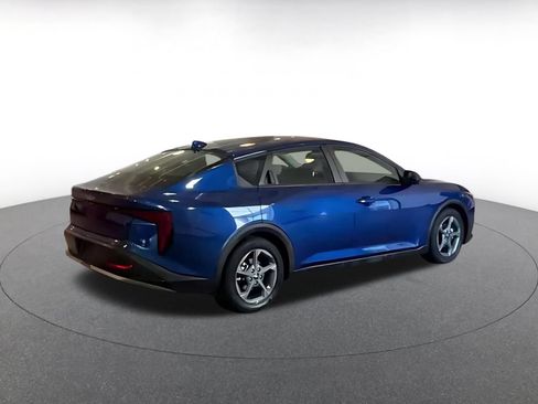 Used 2025 Kia K4 FWD image 12