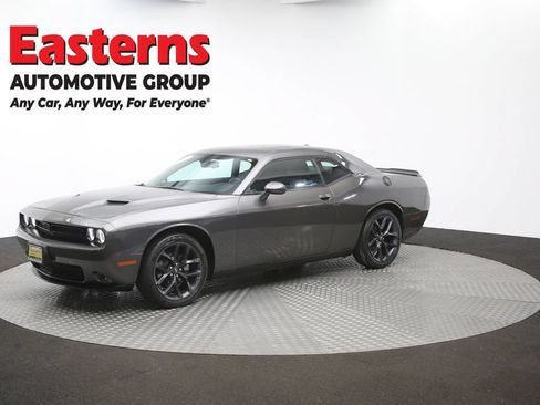 Used 2022 Dodge Challenger SXT w/ Driver Convenience Group RWD image 54