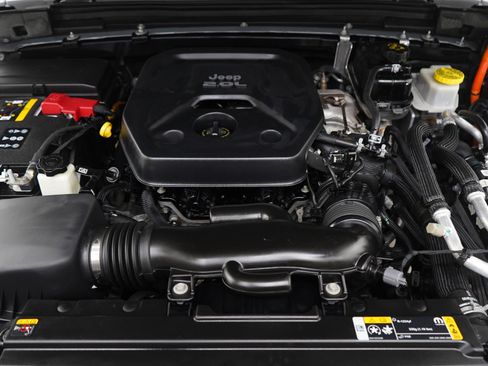 Used 2022 Jeep Wrangler Unlimited Sahara image 27