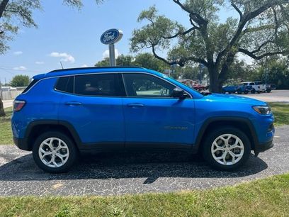 Used 2024 Jeep Compass Latitude