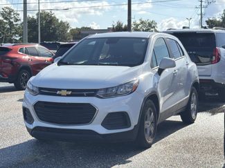 Used 2022 Chevrolet Trax LS w/ Tint and Cruise Package FWD video 1