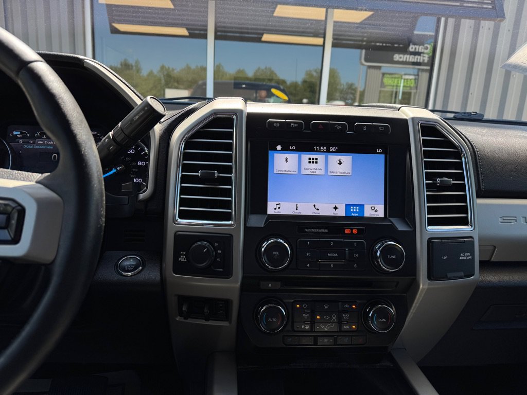 Used 2017 Ford F250 Lariat w/ Lariat Ultimate Package AWD/4WD image 12