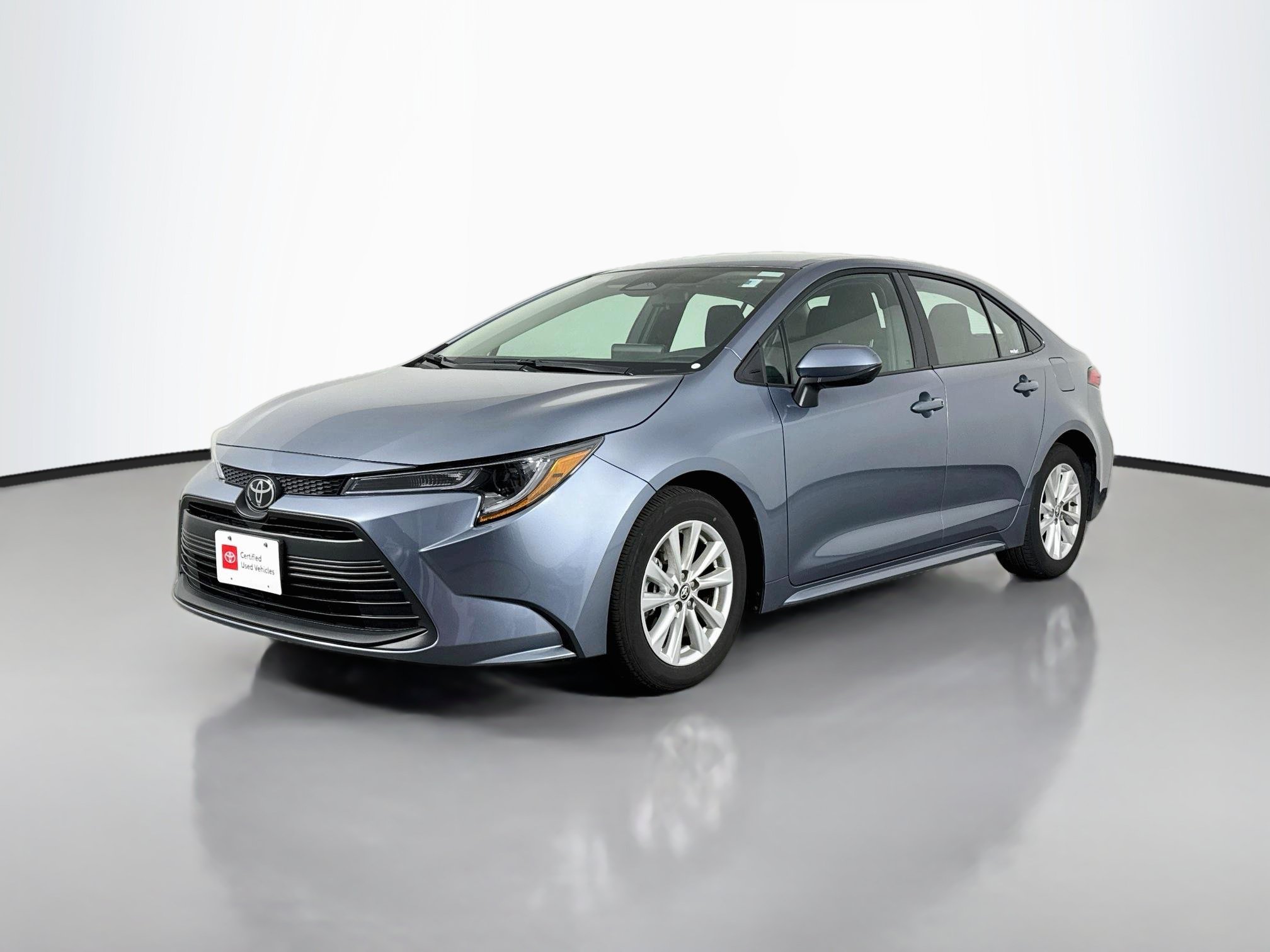 Certified 2026 Toyota Corolla LE w/ LE Premium Package FWD image 3